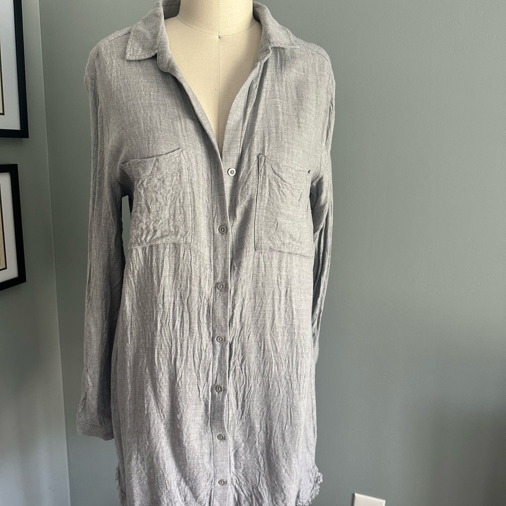 Chelsea & Violet Gray Button-Up Shirt Dress